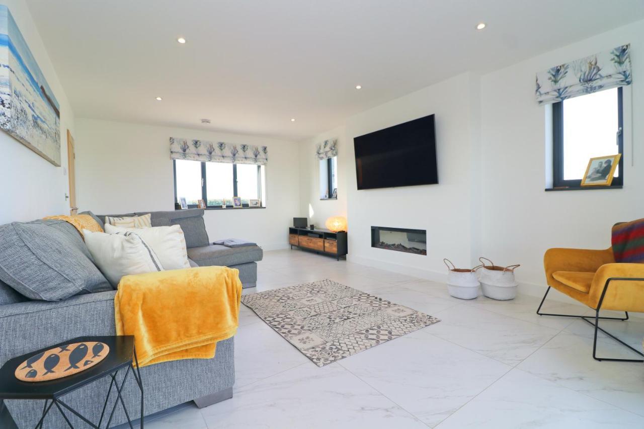 Stunning Home, Sea Views, Walk To Beach Saint Ervan Exterior photo